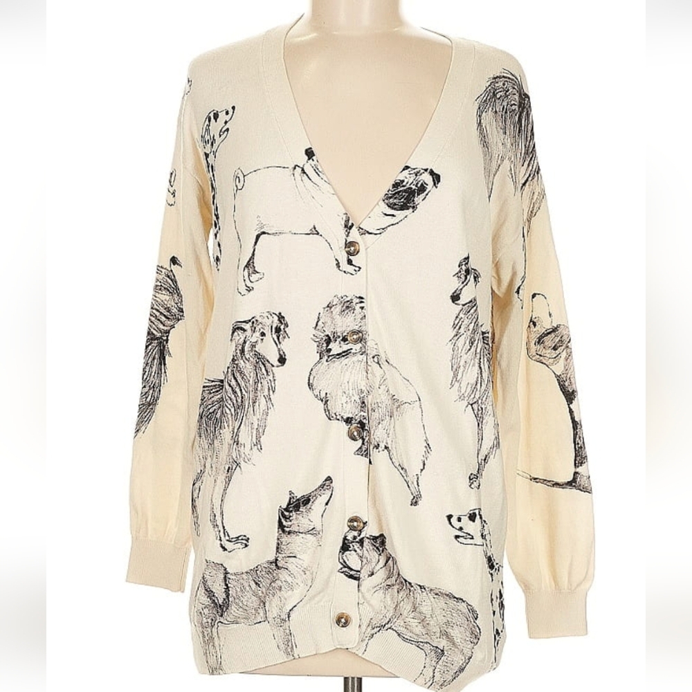 Cream V-Neck Sweater with Dog Print